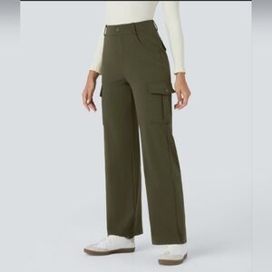 NWT!! Track Pants Button Zipper Multiple Pockets Cargo Size L